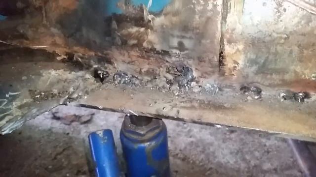 #7-ТАЧКА ДЛЯ НИЩЕБРОДА-Ремонт днища ВАЗ 2111, сварка, установка сидений от bmw 5. смотреть онлайн