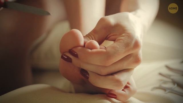 Большинство людей не умеет надувать ноздри, и еще 40 необычных фактов о вашем теле смотреть онлайн