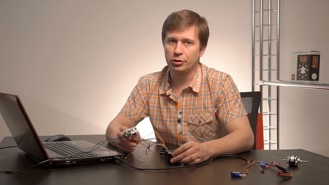 Управление моторами на JavaScript. Уроки JavaScript #4 смотреть онлайн