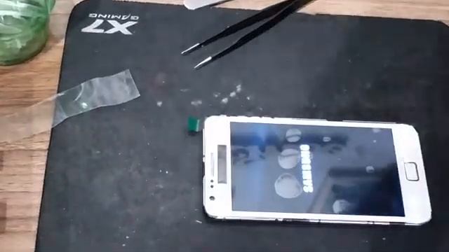 Замена дисплейного модуля на Samsung Galaxy S2 (i9100) смотреть онлайн