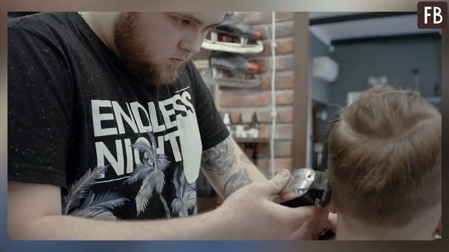 Мужчина не стриг волосы и бороду 12 лет, но наконец решился на глобальные перемены. смотреть онлайн