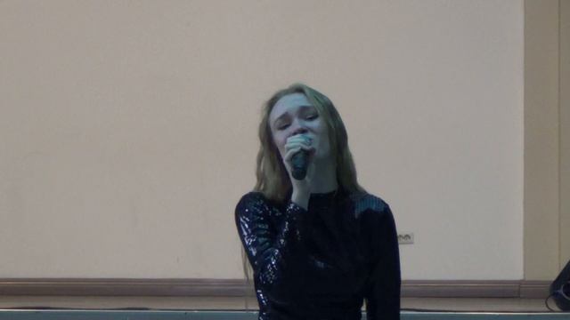 Полина Косенкова "Не могут жить в разлуке лебеди" (cover) смотреть онлайн