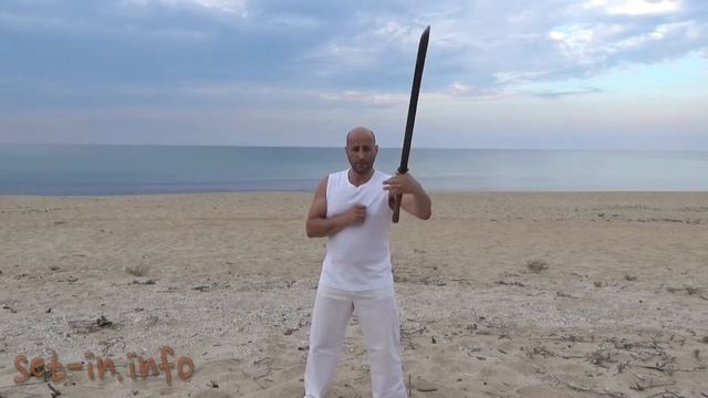 Въртене на меч - вертикални щитове нормален хват / Sword Spinning - vertical shields straight grip смотреть онлайн