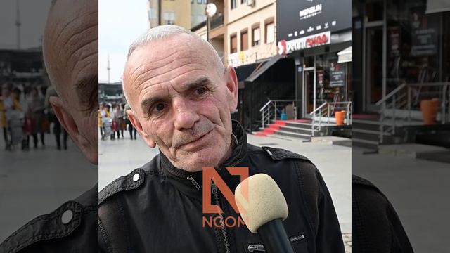 "Qe 8 vjet, 9 skom fmi, po spom vyn gjo fmija, spo kom pare, sociali i vogel, po rri vec me gruen" смотреть онлайн