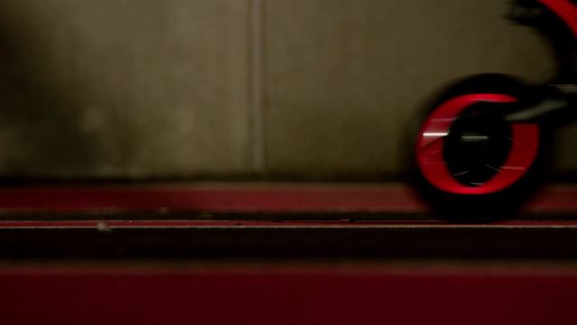 David Koma x Koral смотреть онлайн
