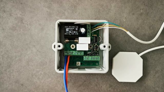 Logo 8213 IP65 - запись и удаление электронных ключей и дистанционных карт смотреть онлайн