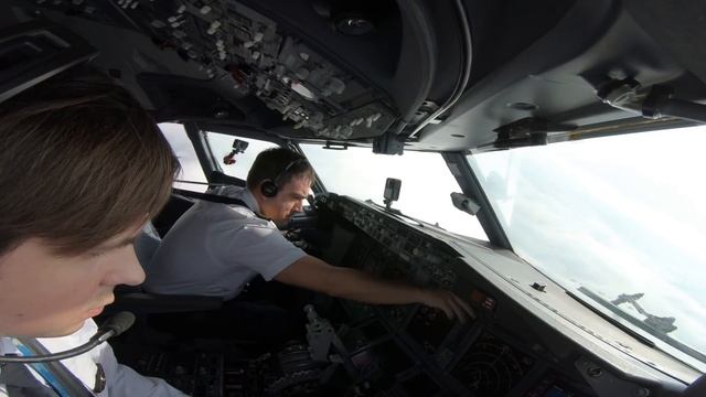 Captain's Music | Last Flight 2020 | #boeing737 #aviation