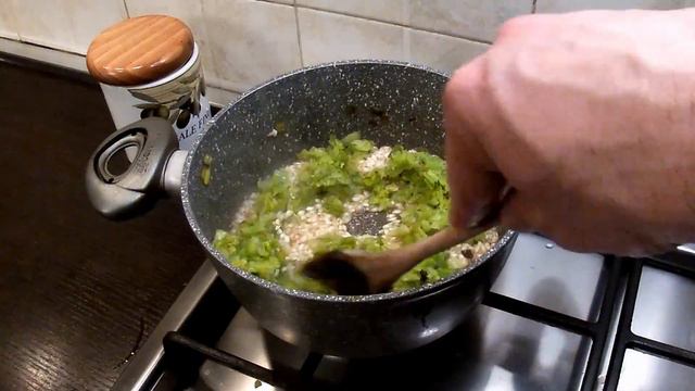 Risotto ai porri: BUONO, facile e veloce; puoi chiedere di più? смотреть онлайн