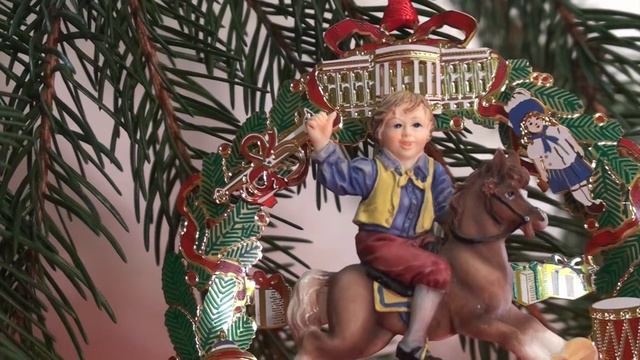 First Lady Julia Boggs Grant (1869-1877) Commemorative White House Christmas Ornament смотреть онлайн
