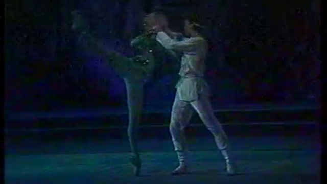 Каменный цветок (Вариация хозяйки медной горы - Адажио) - The Stone Flower смотреть онлайн