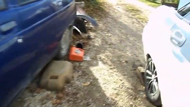 грунтуем ниву, трусим пыль в гараже смотреть онлайн