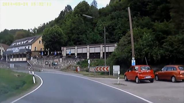 D: Mostviel. Markt Egloffstein. Landkreis Forchheim. Ortsdurchfahrt. Mai 2014 смотреть онлайн