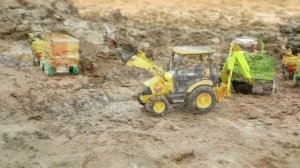 Мини машинки на природе