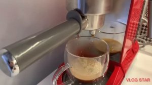 КАК ПОЛЬЗОВАТЬСЯ КОФЕМАШИНОЙ #SMEG || ПЕРВОЕ ИСПОЛЬЗОВАНИЕ || ДЕЛАЕМ ЛАТЕ