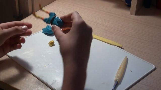 Лепим из пластилина Карася (FISHSTICK) из игры Fortnite смотреть онлайн