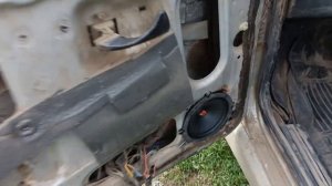 замена штатных динамиков в ваз 2115 на DL audio Raven 130