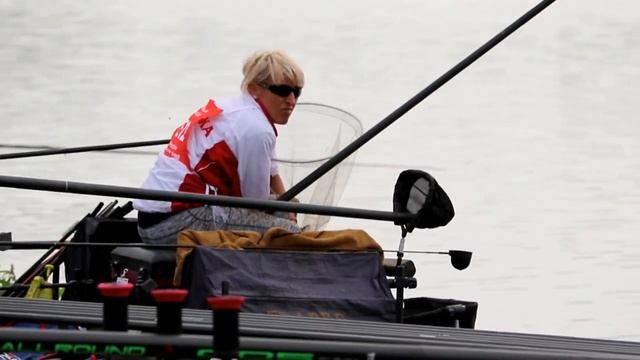 #4 Лещёвое место во Вроцлаве, Одра, ul. Zawalna. Места для рыбалки в Польше. смотреть онлайн