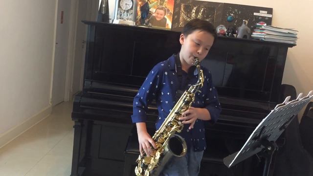Pink Panther by 10 years old boy -Sean Evans (ABRSM Grade 5 Saxophone 2020) смотреть онлайн