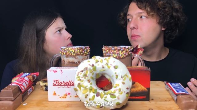 ASMR DONUTS + SNICKERS, KITAKAT CHOCOLATE BARS EATING SOUNDS MUKBANG 먹방 Tati ASMR смотреть онлайн