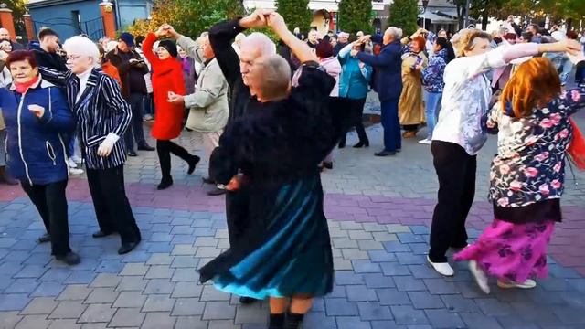 Разучиваем Танец ПАДЕСПАНЬ! Маэстро Валерий КОВАЛЬ! смотреть онлайн