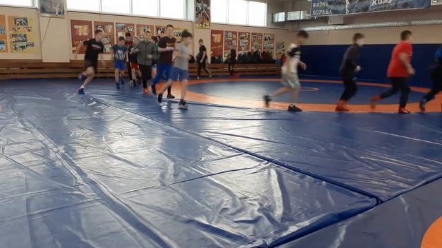 Разминка перед соревнованиями по Греко-Римской борьбе. смотреть онлайн