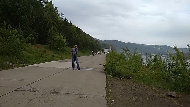 Шум воды Красноярской ГЭС смотреть онлайн