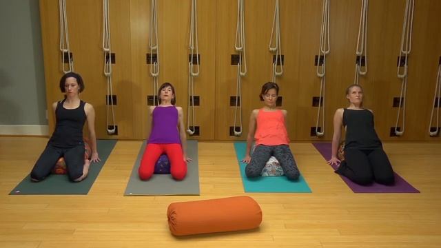 Yoga with Bolsters: 50 Minute Practice смотреть онлайн