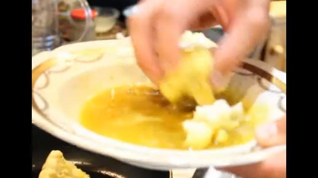 Как пожарить цветную капусту?! САМЫЙ ПРОСТОЙ и ВКУСНЫЙ РЕЦЕПТ! смотреть онлайн