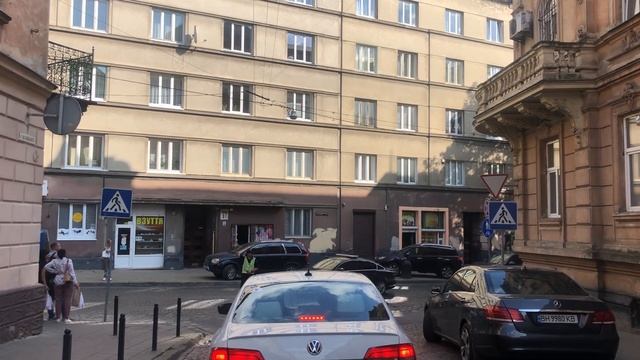 Кортеж прем’єр-міністра Шмигаля у Львові 21.08.21. ? смотреть онлайн