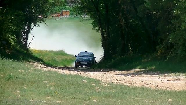 Rallye Castine Terre d'Occitanie 2022 - Renault Twingo RS R1 N°136 - Alain et Daniel CUSIMANO смотреть онлайн