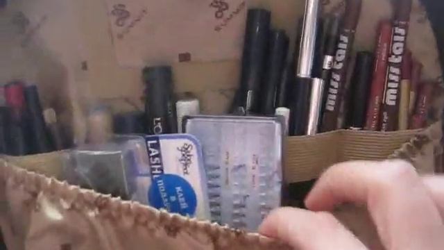 Чемодан для косметики. смотреть онлайн