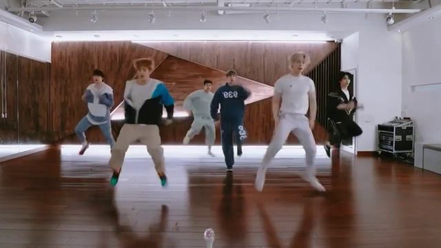 ASTRO "one" dance mirror (x1.5 speed) смотреть онлайн