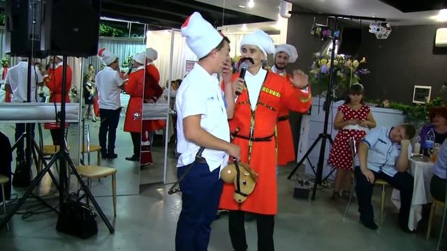 Казаки на свадьбе. Выкуп туфельки невесты. Полный ржач!!! смотреть онлайн