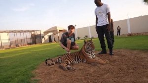 Влад и Глент в ЗООПАРКЕ!! (Дубай)