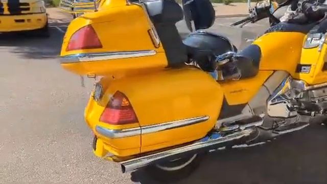 2001 Honda GL1800 Goldwing смотреть онлайн