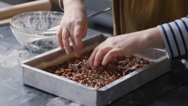 Claire Saffitz Cooks Her Ideal Thanksgiving Start to Finish | NYT Cooking