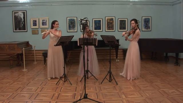 A.Khachaturian - Dance of Aishe from "Gayane" ballet by Otri Trio смотреть онлайн