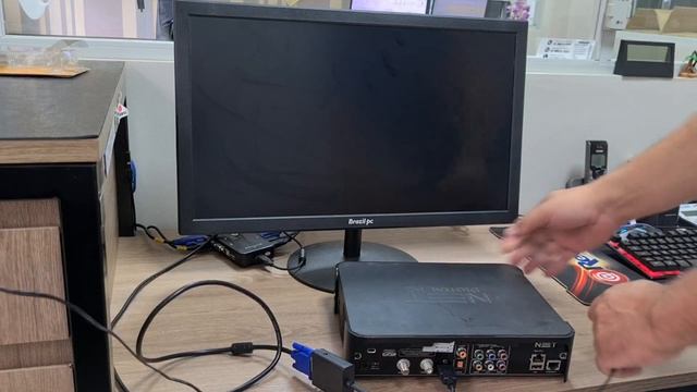 Como ligar um aparelho da Net em um monitor de computador VGA смотреть онлайн