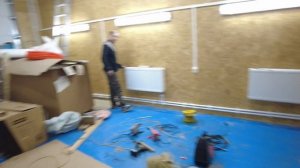 Первый запуск твердотопливного котла в гараже мечты!