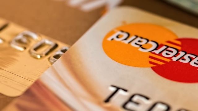 Мы купили домик у моря в Крыму и наглая родня стала приезжать каждое лето. И вот, что мы сделали. смотреть онлайн