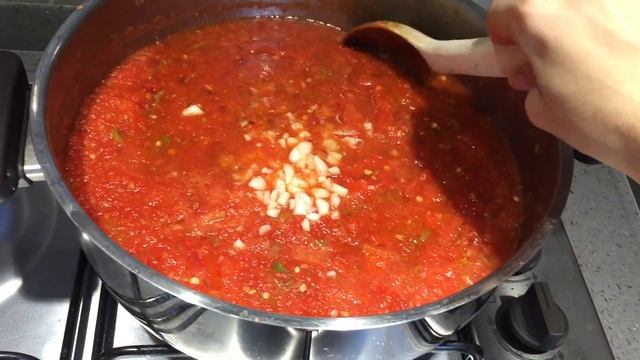 Салаты с Черной Смородиной