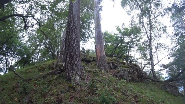 Подъём в гору к штольням. Аксаутское ущелье смотреть онлайн
