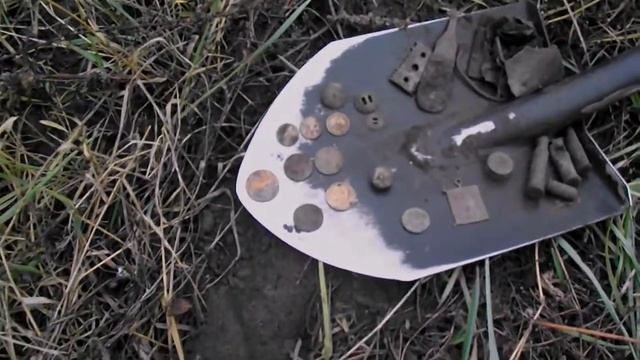 В поисках клада!: Поиски в огороде с металлоискателем ACE250