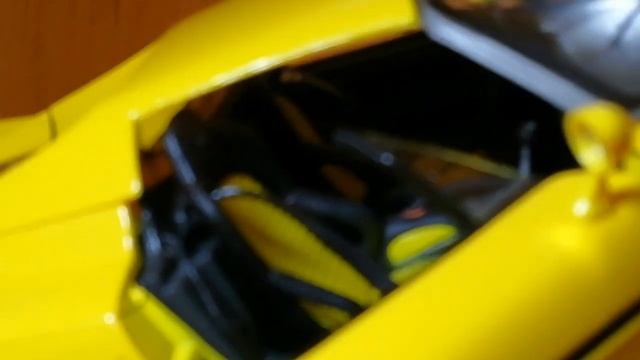 Ferrari f50 unboxing 1:18 Bburago (Deutsch/German) смотреть онлайн
