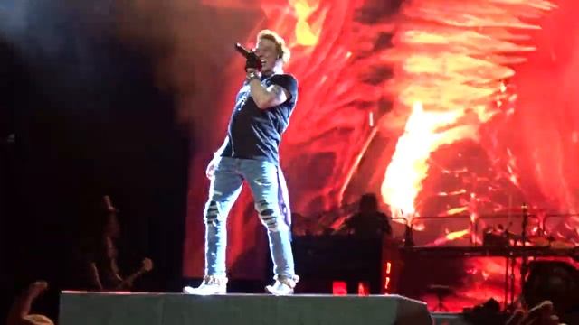 GUNS N' ROSES-PARADISE CITY PRAGUE 18.6.2022 смотреть онлайн
