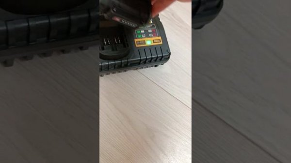 Обзор акумуляторного інструменту CAT. DX12. DX71.