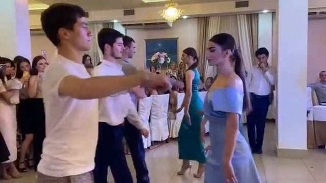 Asalet Ve Zerafet Dolu Bir Çerkes Düğünü