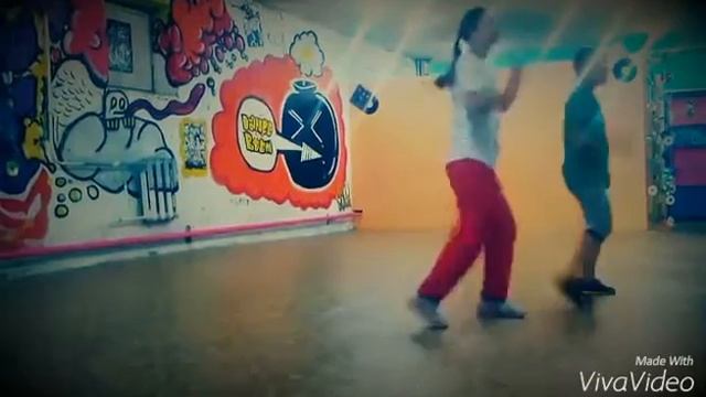 Dance of the day/Potahat Tik смотреть онлайн