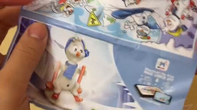 Киндер MAXI новогодний 2017-2018 против дешевого шоколадного яйца ??? смотреть онлайн