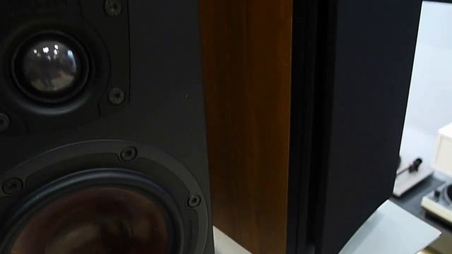 Dali Ikon 1 MK2 altavoces de estantería смотреть онлайн